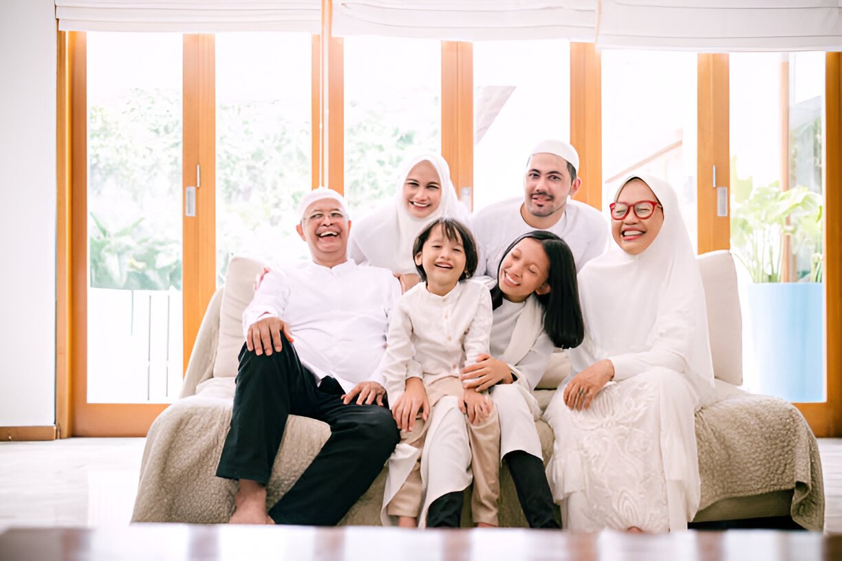 Islamic Family Image 2